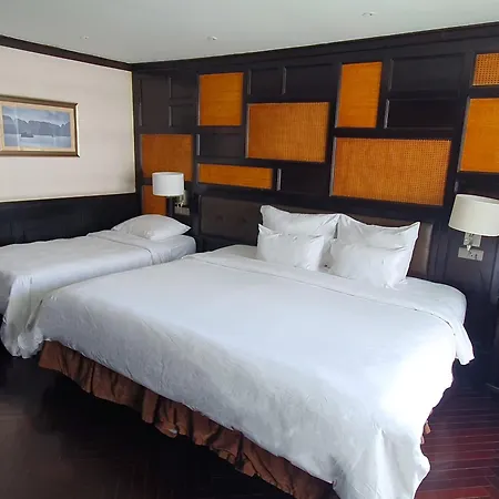 Ambassador Cruise Halong Bay Hotel Ha Long Exterior photo
