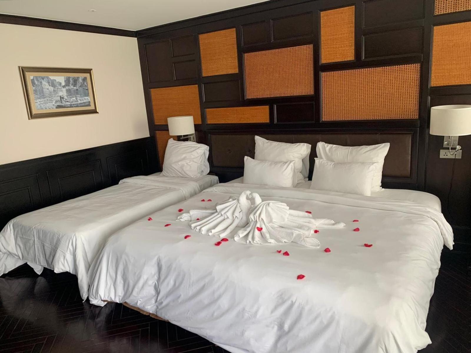 Ambassador Cruise Halong Bay Ha Long